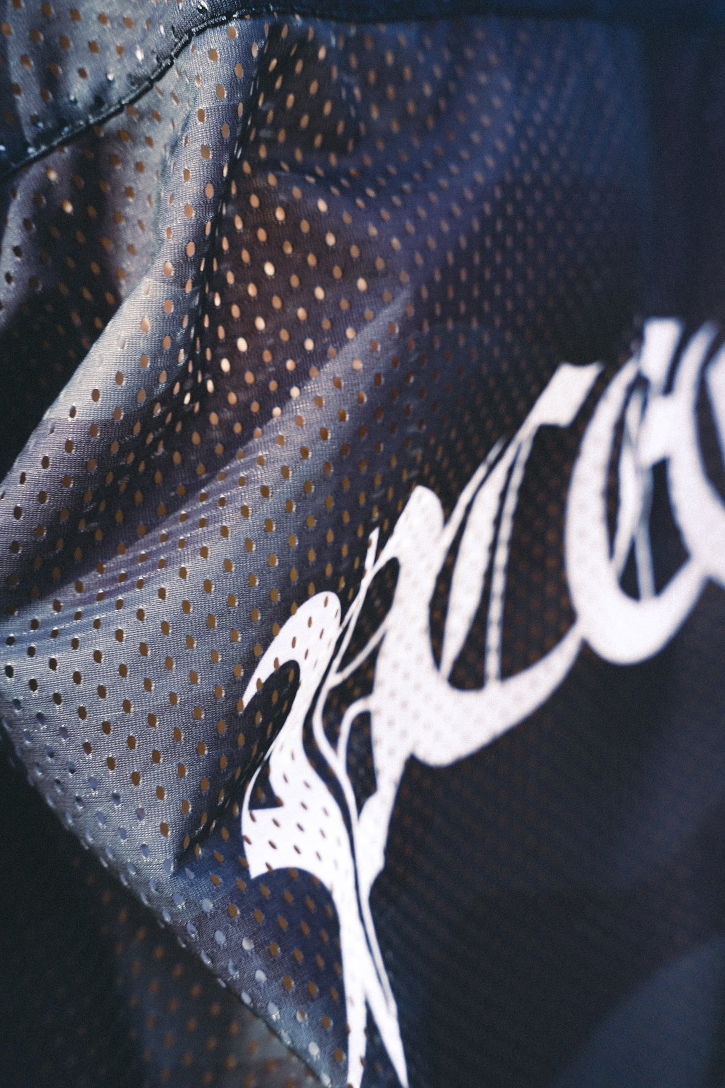 BLACK MESH JERSEY